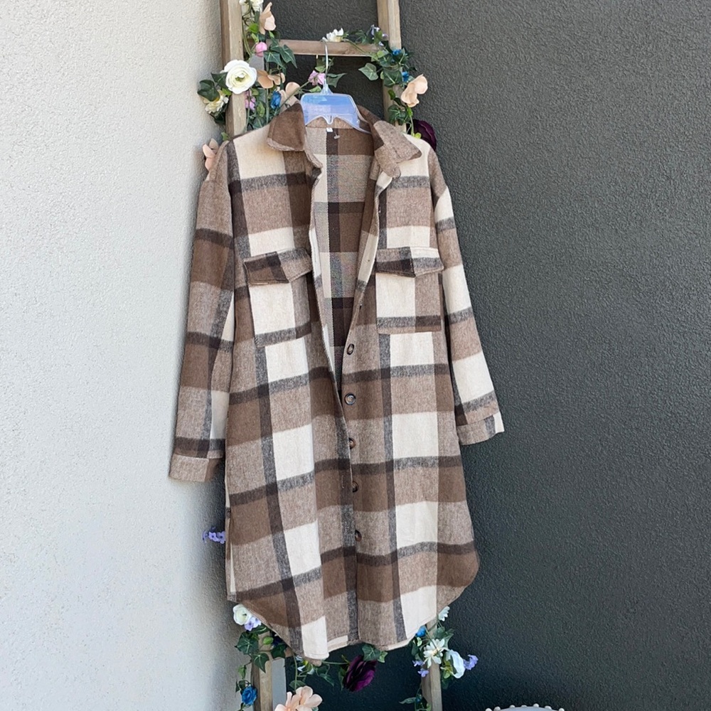🎄LIKE NEW Plaid Boho Style Coat size small
